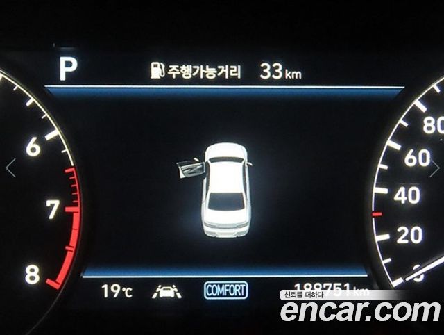 Genesis G90 2019 — photo 9