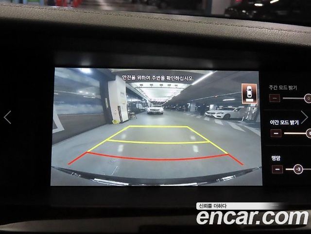 Genesis G90 2019 — photo 15