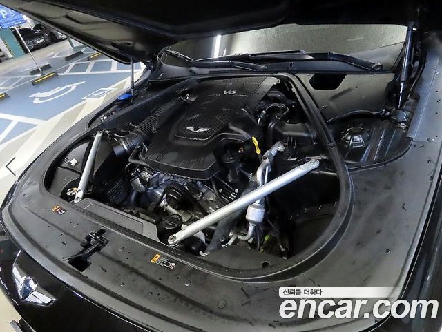 Genesis G90 2019 — photo 19