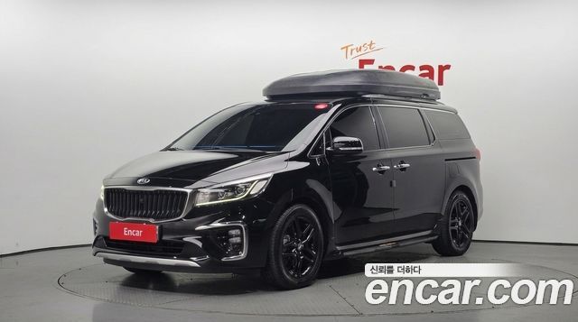 Kia Canival 2019 — photo 1