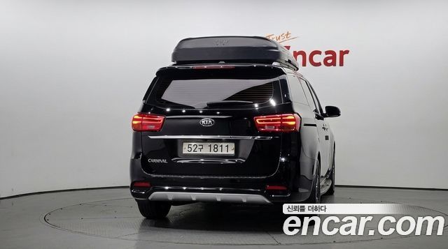 Kia Canival 2019 — photo 4