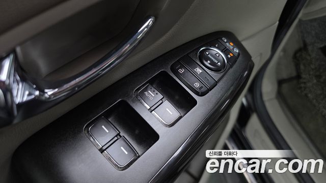 Kia Canival 2019 — photo 19