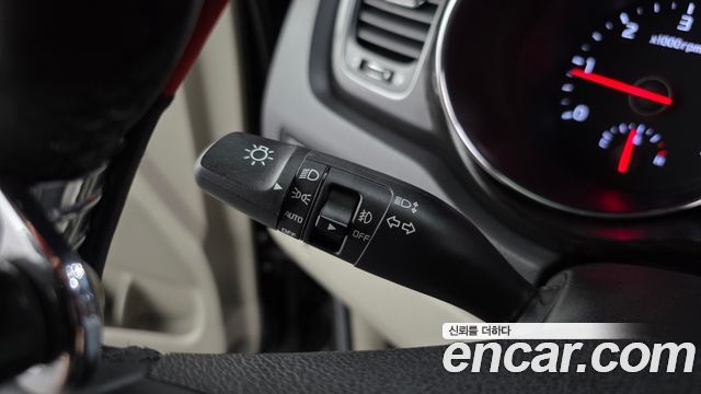 Kia Canival 2019 — photo 21