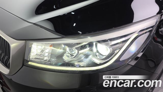 Kia Canival 2019 — photo 8