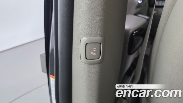 Kia Canival 2019 — photo 29