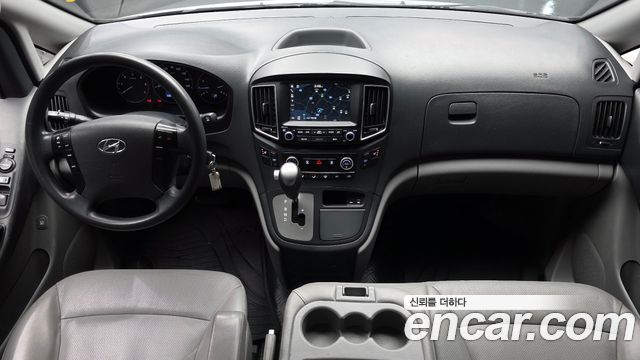 Hyundai Starex 2018 — photo 10