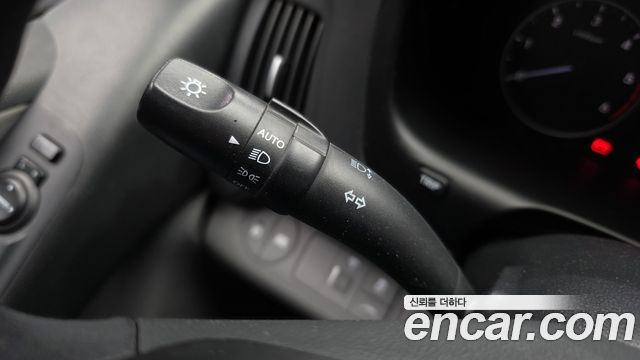Hyundai Starex 2018 — photo 23