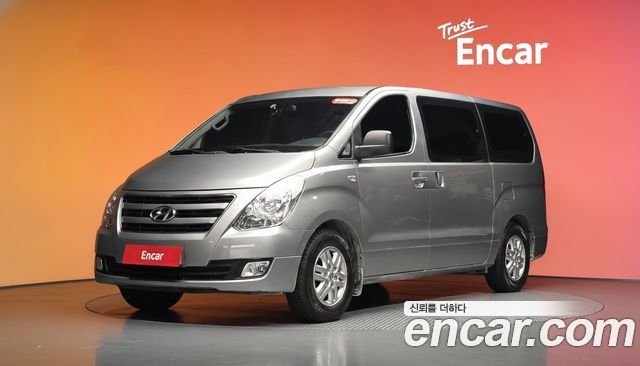 Hyundai Starex 2018 — photo 1