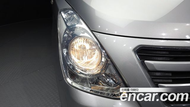 Hyundai Starex 2018 — photo 8