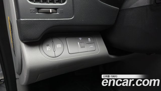 Hyundai Starex 2018 — photo 30