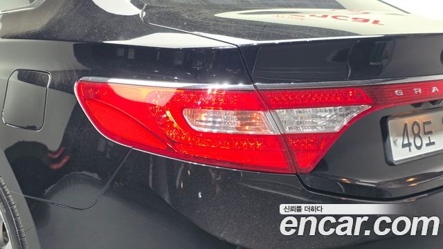 Hyundai Grandeur 2016 — photo 9