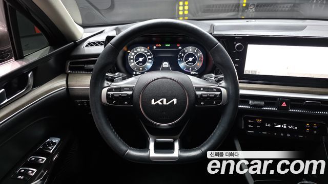 Kia K5 2023 — photo 19