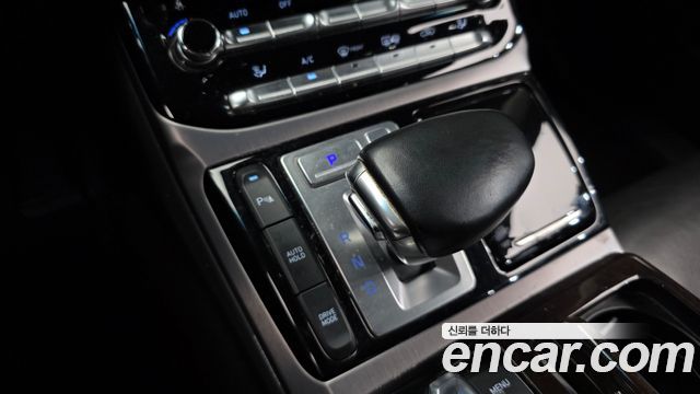Genesis EQ900 2016 — photo 9