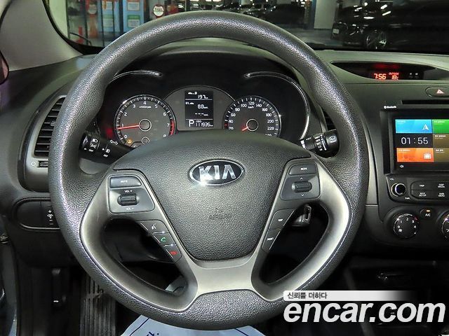 Kia K3 2015 — photo 12