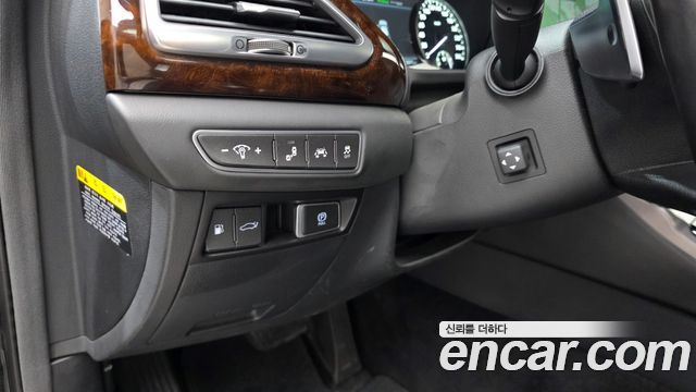 Genesis EQ900 2016 — photo 25