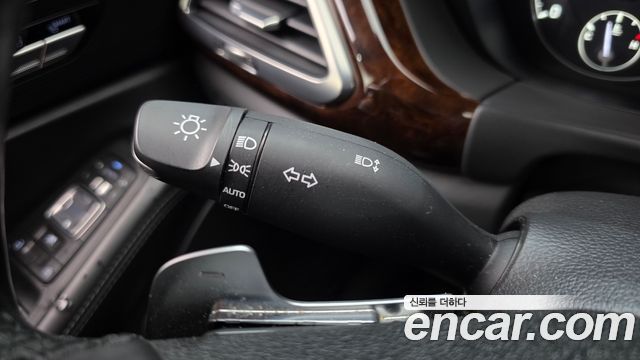 Genesis EQ900 2016 — photo 27