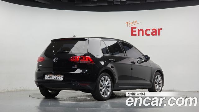 Volkswagen Golf 2016 — photo 2