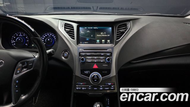 Hyundai Grandeur 2015 — photo 20