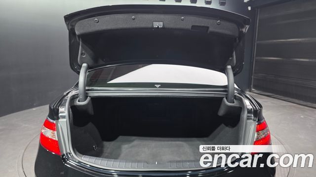 Hyundai Grandeur 2015 — photo 26