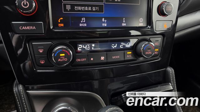 Nissan Maxima 2019 — photo 20