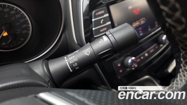 Nissan Maxima 2019 — photo 26