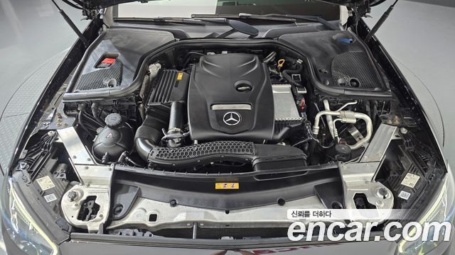 Mercedes-Benz E-Class 2021 — photo 6