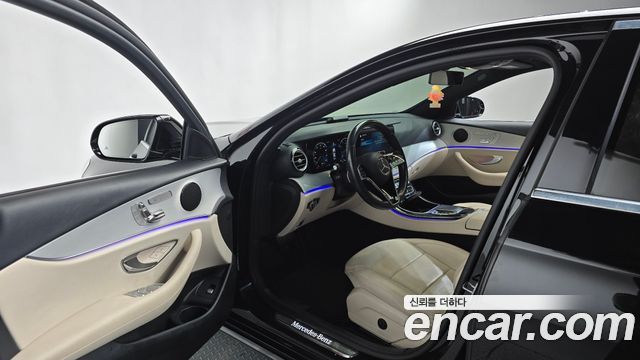 Mercedes-Benz E-Class 2021 — photo 13