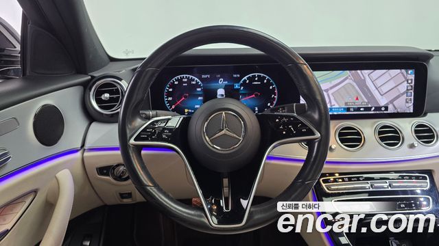 Mercedes-Benz E-Class 2021 — photo 19