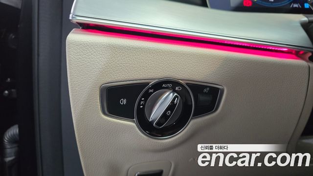 Mercedes-Benz E-Class 2021 — photo 26