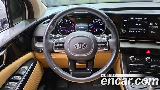 Kia Canival 2021 — photo 13