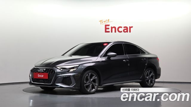 Audi A3 2023 — photo 1