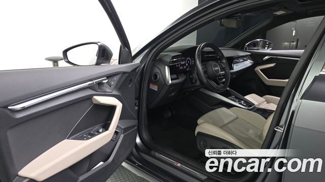 Audi A3 2023 — photo 13