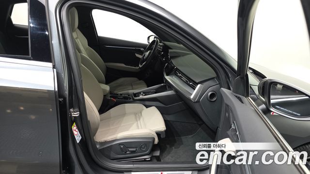 Audi A3 2023 — photo 17