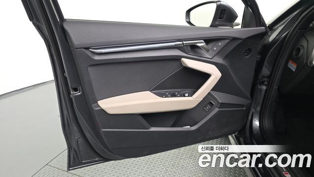Audi A3 2023 — photo 14