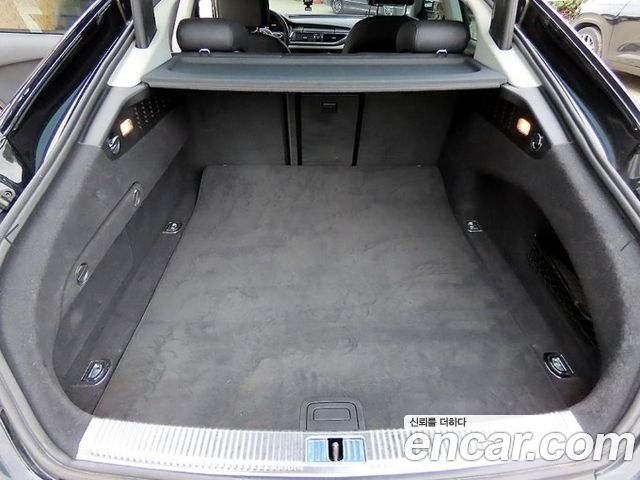 Audi A7 2013 — photo 17