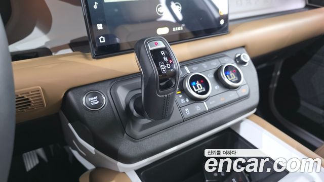 Land Rover Defender 2025 — photo 12