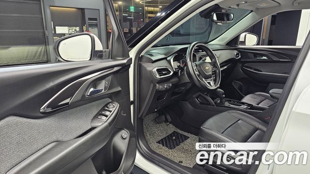 Chevrolet Korea Trailblazer 2021 — photo 13