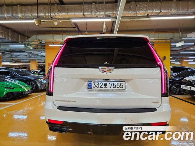 Cadillac Escalade 2023 — photo 4