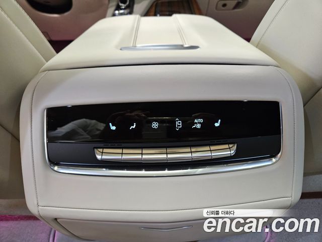 Cadillac Escalade 2023 — photo 15