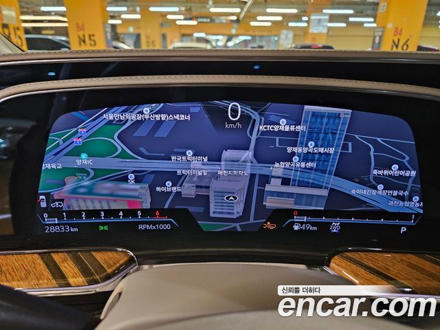 Cadillac Escalade 2023 — photo 16