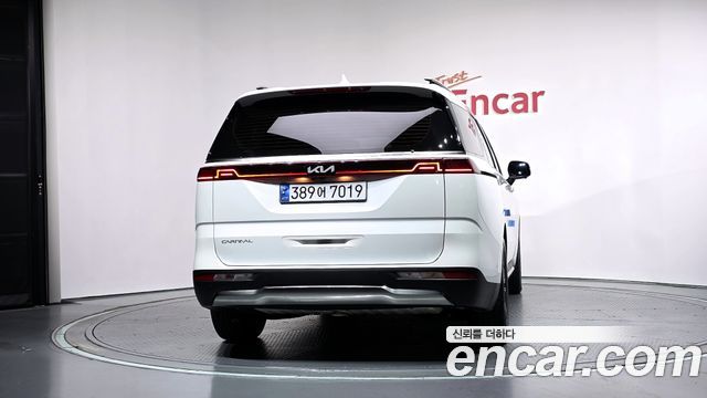 Kia Canival 2023 — photo 4