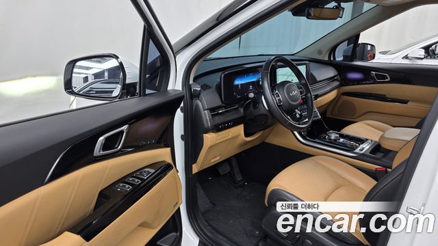 Kia Canival 2023 — photo 10