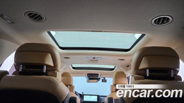 Kia Canival 2023 — photo 17