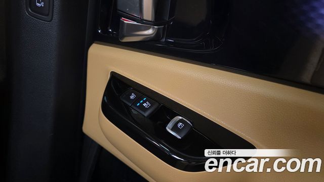 Kia Canival 2023 — photo 19