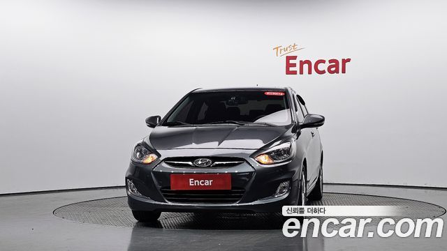 Hyundai Accent 2011 — photo 3