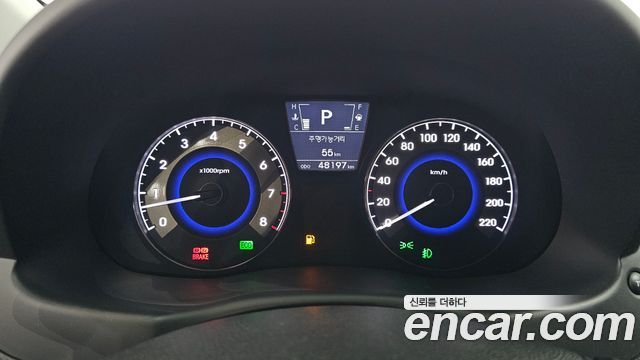Hyundai Accent 2011 — photo 11