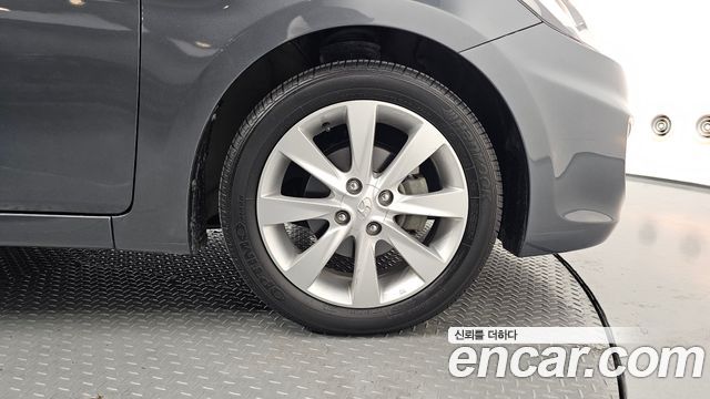Hyundai Accent 2011 — photo 7