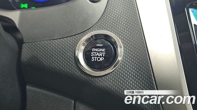 Hyundai Accent 2011 — photo 25