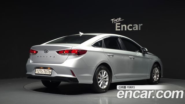 Hyundai Sonata 2018 — photo 2