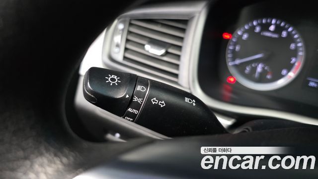 Hyundai Sonata 2018 — photo 15